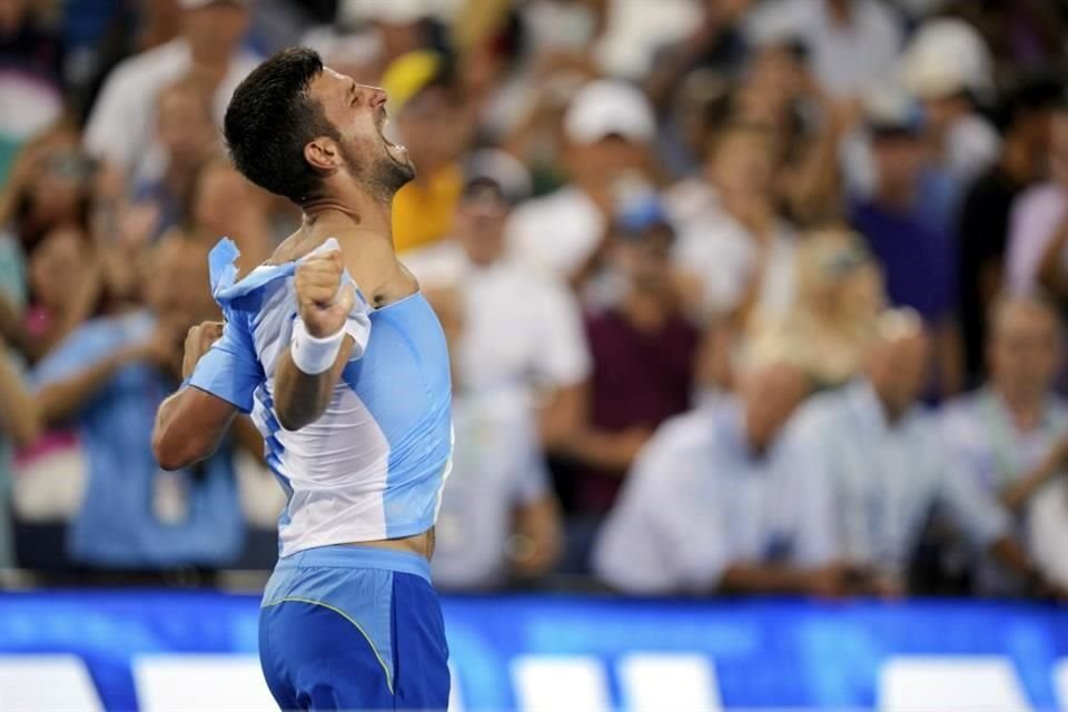 El serbio celebrando su victoria ante el español.