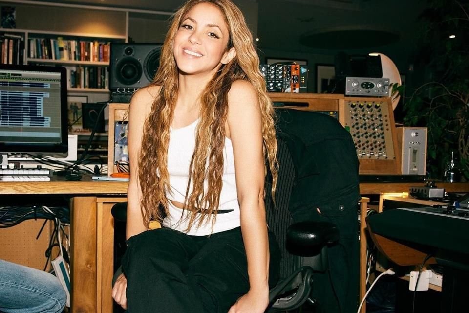 Shakira enloqueció a sus seguidores en Instagram al bailar el tema 'Copa Vacía' al estilo de su exitosa canción 'Hips Don't Lie'.