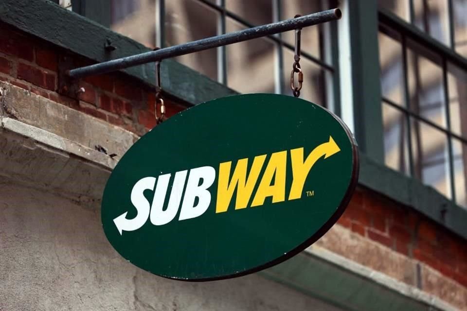Según reportes de The Wall Street Journal, la oferta de Roark Capital por Subway alcanzaba los 9 mil 600 millones de dólares.