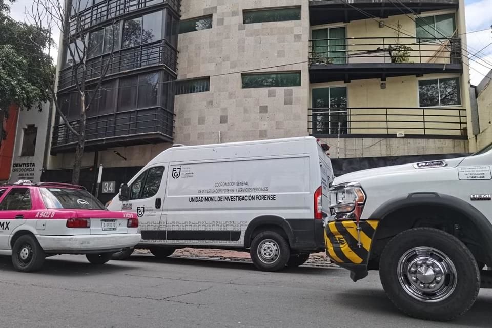 Las víctimas, de 30 y 55 años, eran madre e hija y fueron atacadas dentro del domicilio, ubicado en Felipe Carrillo Puerto 34, casi esquina con Calzada México-Tacuba. 