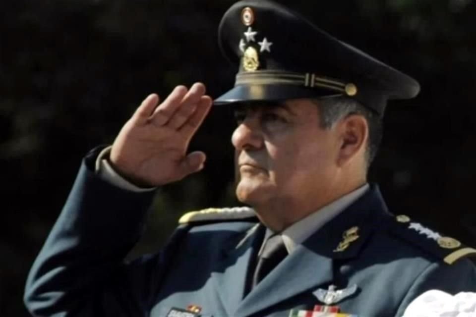 El General enfrentará su proceso en libertad por orden de juez.