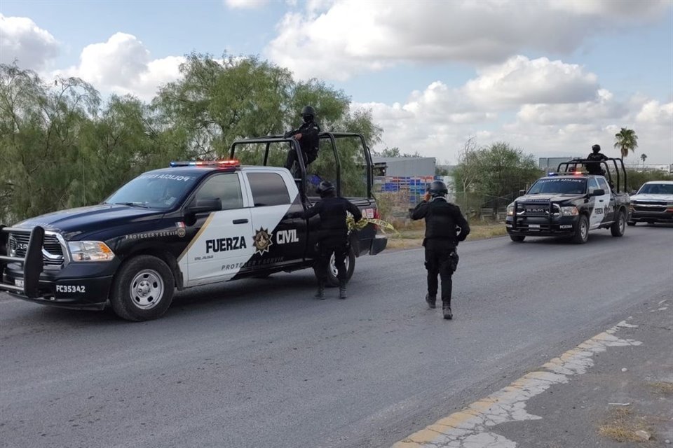 La hielera se localizó a cinco kilómetros de donde fueron localizados tres cuerpos colgados de un puente en la Carretera a Colombia.