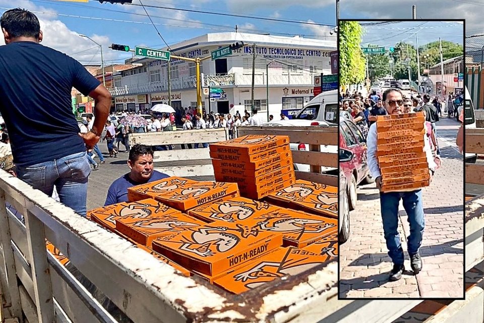 Indígenas chamulas recibieron dos rebanadas de pizza por acudir al mitin del morenista Adán Augusto Hernández en la capital de Chiapas.