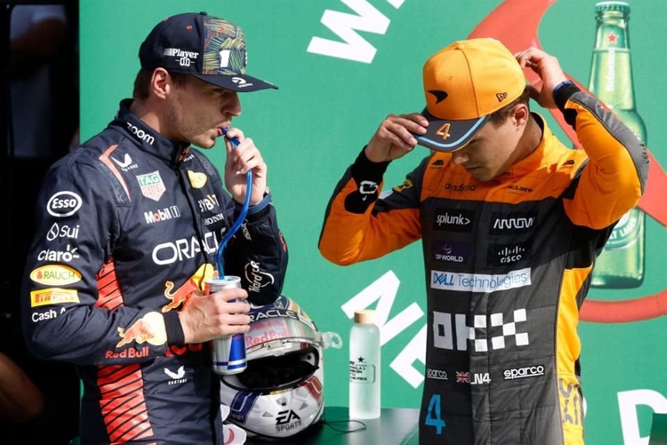 Max Verstappen y Lando Norris después de la clasificación en Países Bajos.