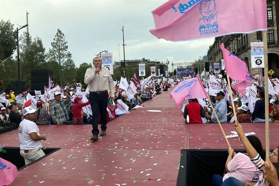 Antes de su llegada, pocas personas sabían a quién verían.