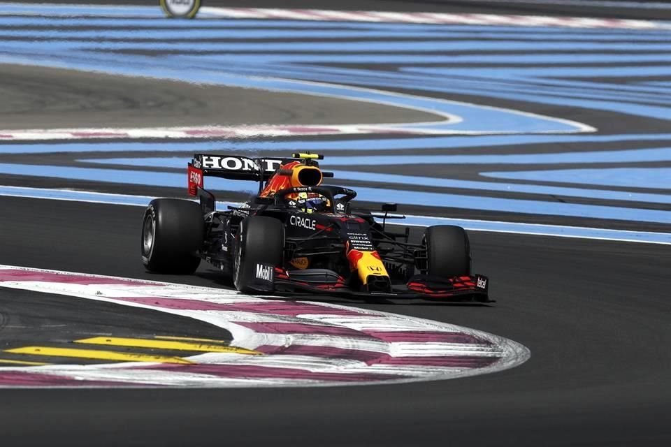 En la primera sesión de entrenamientos libres para GP de Francia, Checo finalizó en la cuarta posición.