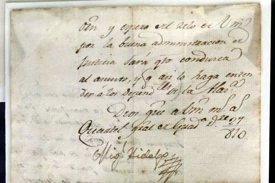 Carta firmada por Miguel Hidalgo en 1810 desde el cuartel general en Guadalajara.