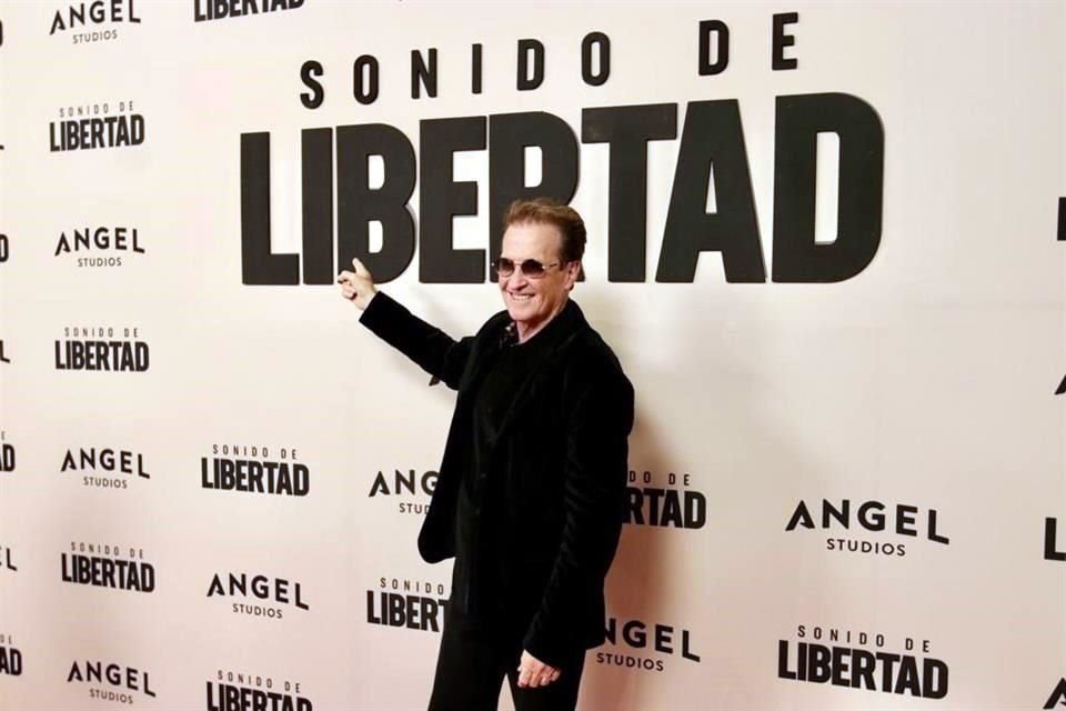 Emmanuel se dio cita en la premier de 'Sonido de Libertad'.