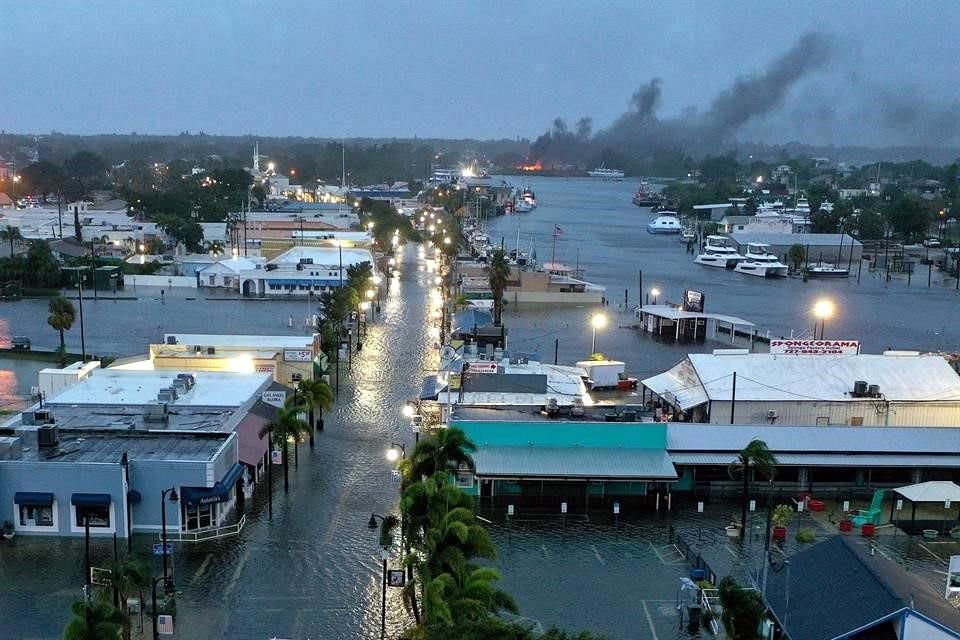 Autoridades llamaron a la población a evacuar.