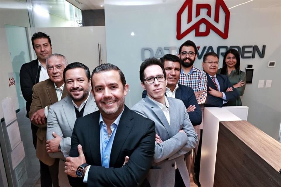 Jesús Navarro Dorantes y el equipo de Data Warden ponen especial énfasis en el liderazgo y compromiso en la organización.