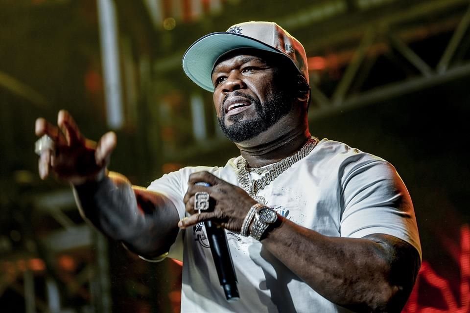 El rapero 50 Cent es sospechoso de agresión tras lanzar un micrófono que agredió a un asistente, durante su concierto en Los Ángeles.