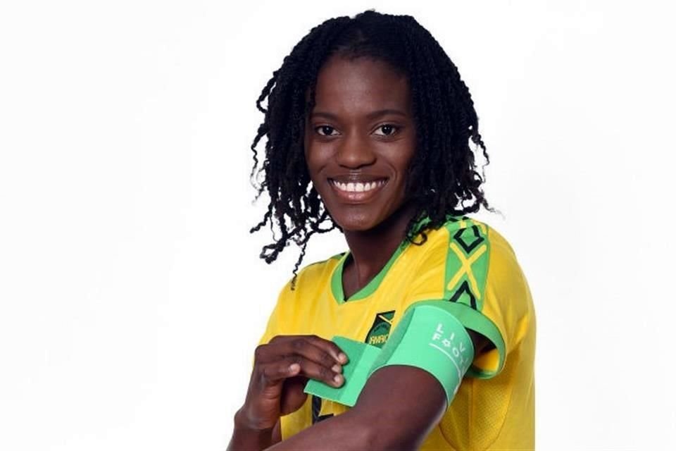 La defensa Konya Plummer ya es oficialmente jugadora de Tigres Femenil.