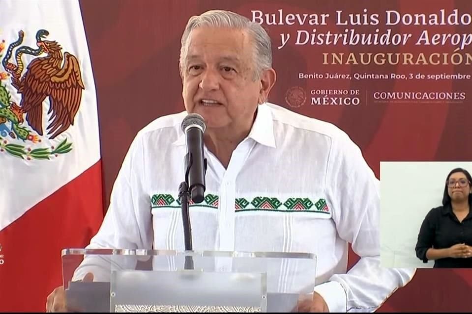 López Obrador llegó por la madrugada a Cancún, luego de un recorrido de prueba en el Tren Maya, de Mérida a Chichén Itzá.