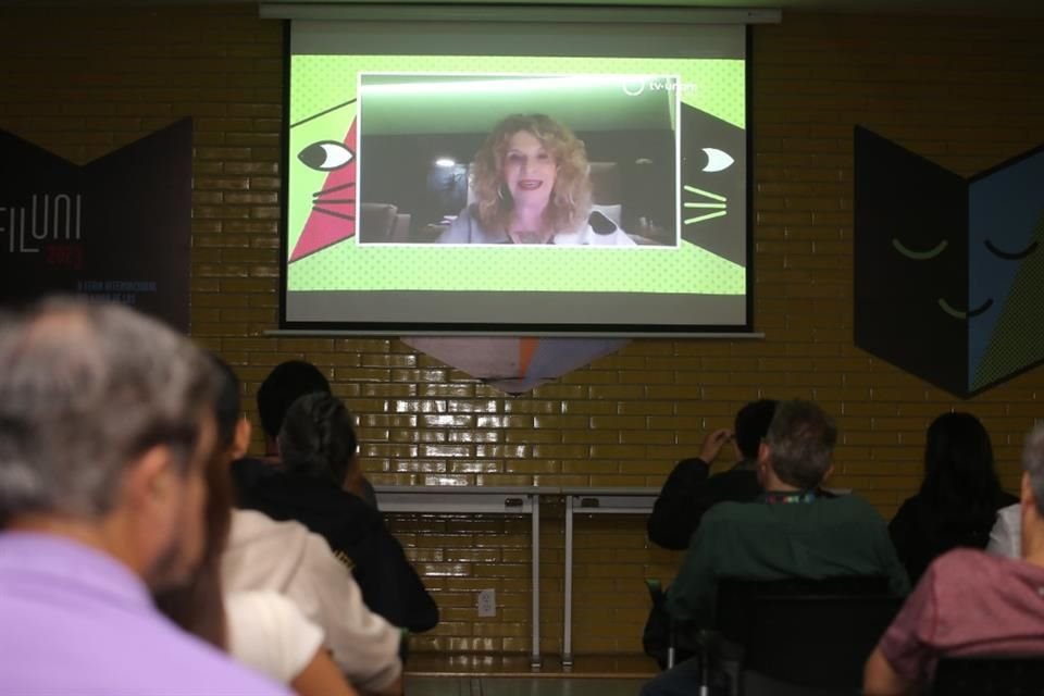 La poeta nicaragüense Gioconda Belli afirma que Latinoamérica requiere una izquierda que no haga pagar la justicia social con libertad.