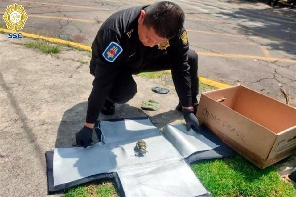 Un trabajador de limpia localizó una granada en Lomas de Chapultepec; el espacio fue resguardado y autoridades retiraron el explosivo.