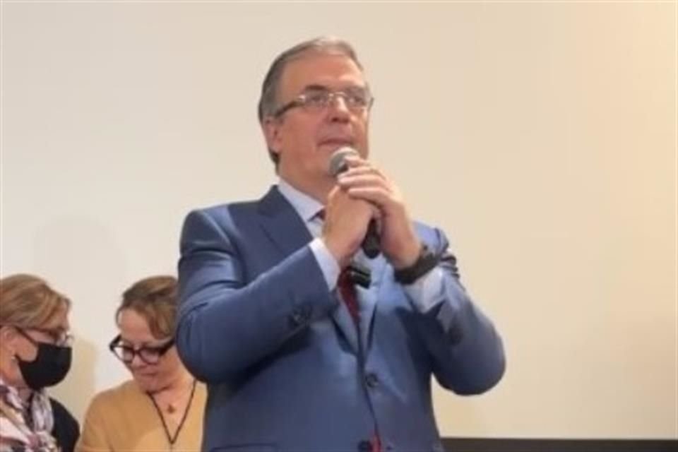 Marcelo Ebrard urgió reponer la encuesta de Morena.