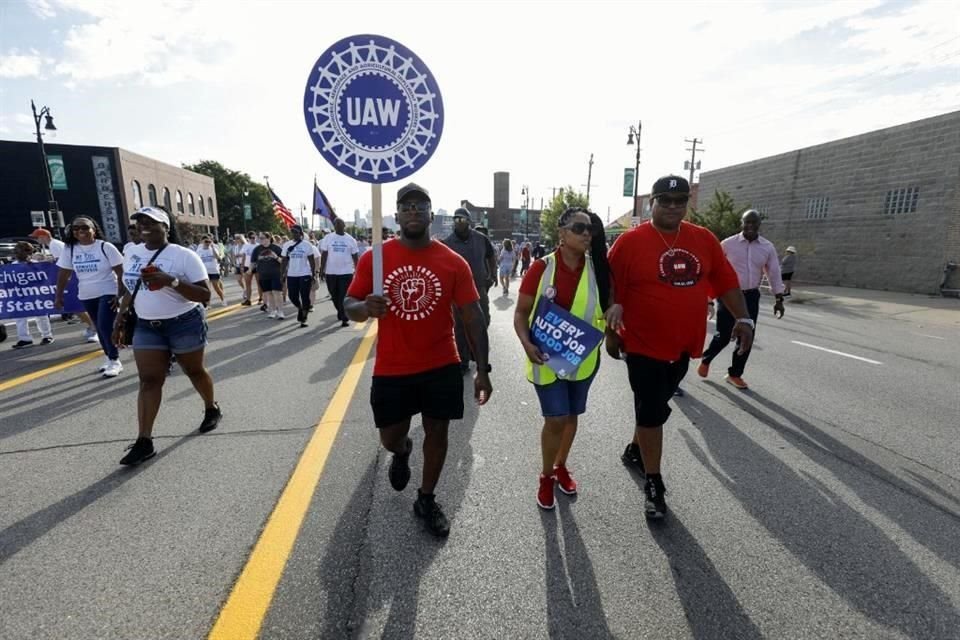 Los trabajadores que promueven la huelga pertenecen al sindicato estadounidense United Auto Workers (UAW).