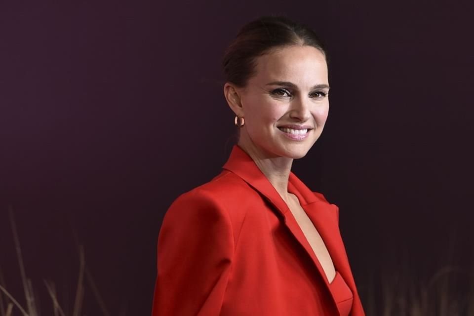 La actriz Natalie Portman afirmó que la Selección Femenina Española demostró una gran resistencia frente al acoso tras beso a Jenni Hermoso.