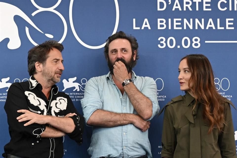 El director francés Quentin Dupieux presentó 'Daaaaaali!', su hilarante homenaje al pintor español en el Festival de Cine de Venecia.