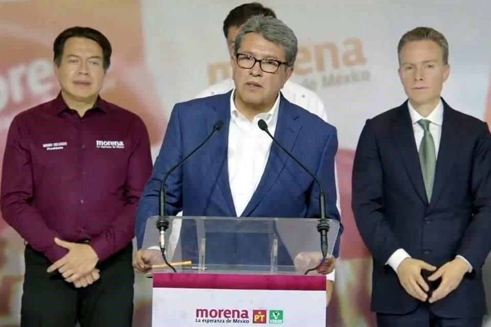 El senador con licencia reveló en entrevista que buscará ser el candidato de Morena para la jefatura de Gobierno.