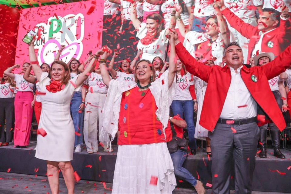 Xóchitl Gálvez fue recibida por el PRI en su sede nacional; aseguró que lo hecho por el Frente ha sido más que lo realizado por Morena.