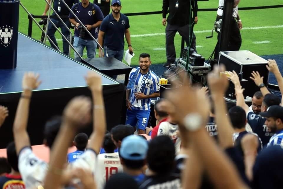 Fue vitoreado en todo momento y a él se le veía feliz.