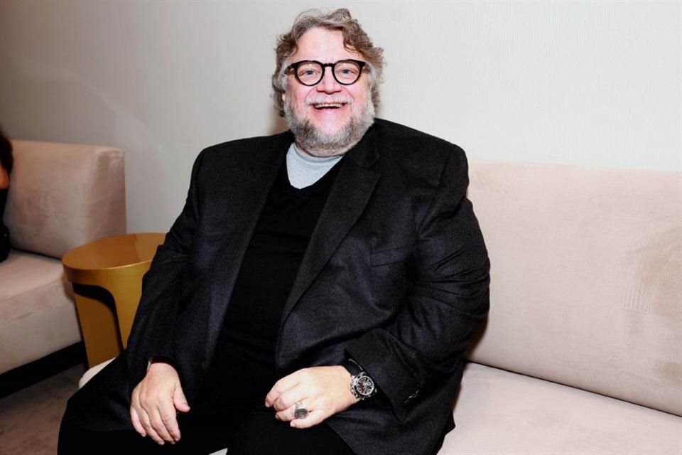Guillermo Del Toro está feliz de llevar a la pantalla esta novela. 
