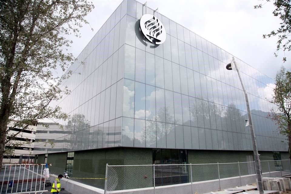 En parte del predio donde estuvo el Estadio, inaugurado el 17 de julio de 1950 y empezado a demoler el 3 de julio del 2017, se levanta ahora el Wellness Center.