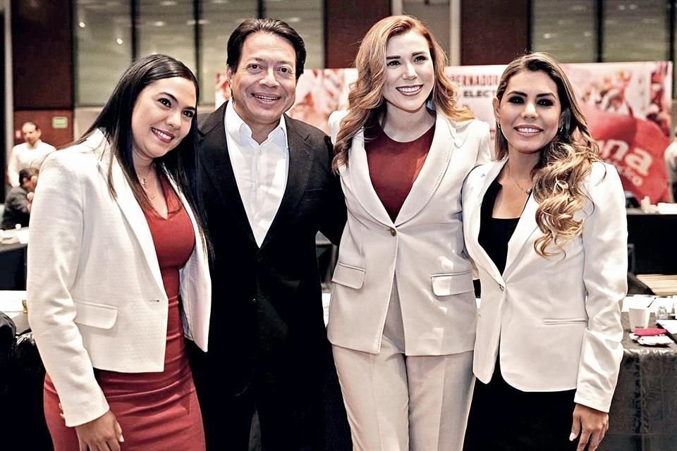 Especialistas advierten que los nuevos Mandatarios morenistas debern demostrar que representan el cambio y, en ocasiones, ir contra AMLO.