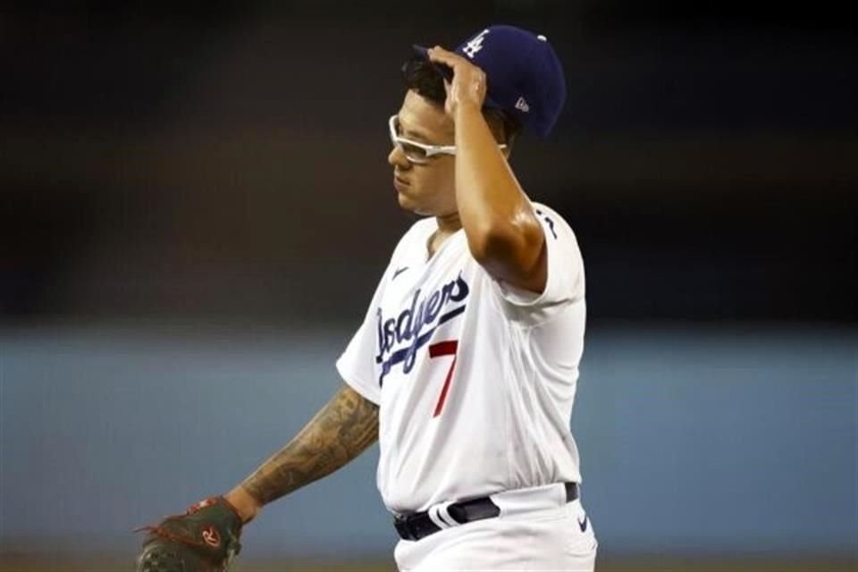 Los Dodgers de Los Ángeles retiraron el casillero y los murales de Julio Urías en sus instalaciones.