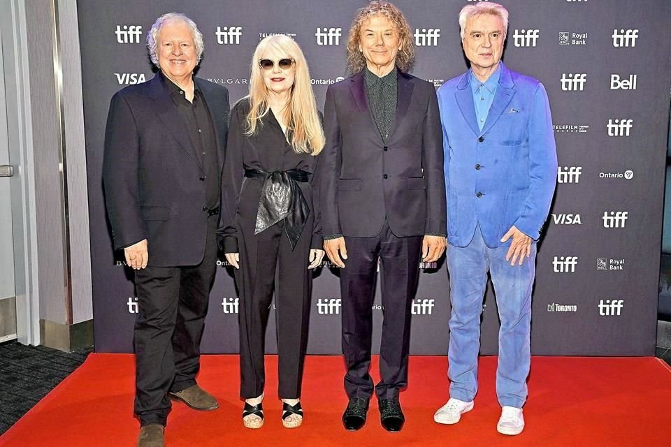 Se reúnen los Talking Heads, liderados por David Byrne, en el Festival de Cine de Toronto para el reestreno de 'Stop Making Sense'.