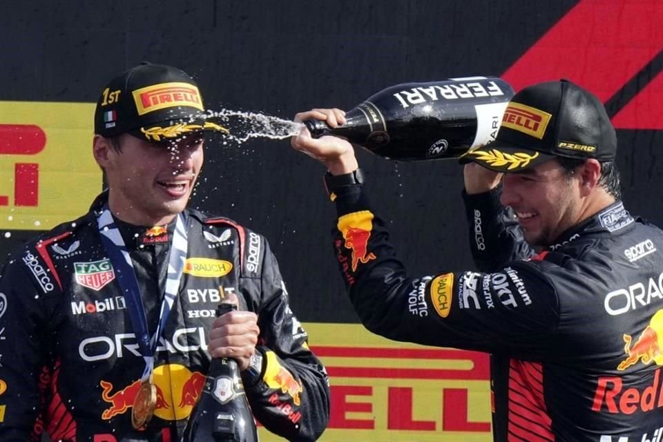 Los pilotos de Red Bull son imanes de patrocinadores.