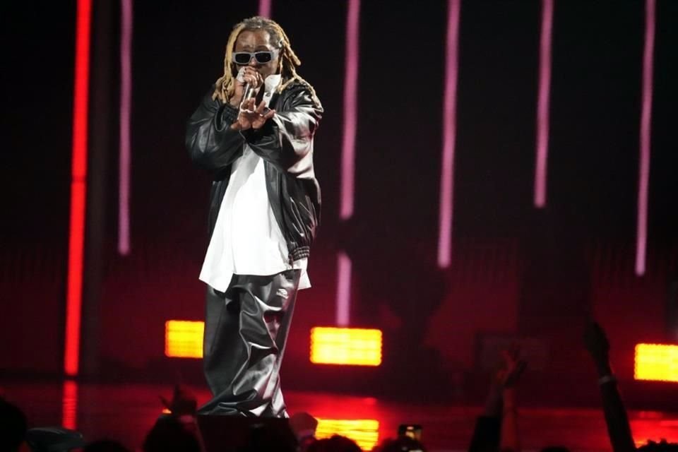 Lil Wayne cantó al inicio de la ceremonia y durante el segmento dedicado al hip-hop.