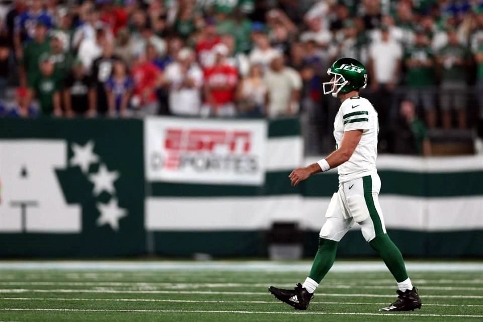 Los jugadores prefieren los campos de pasto natural.