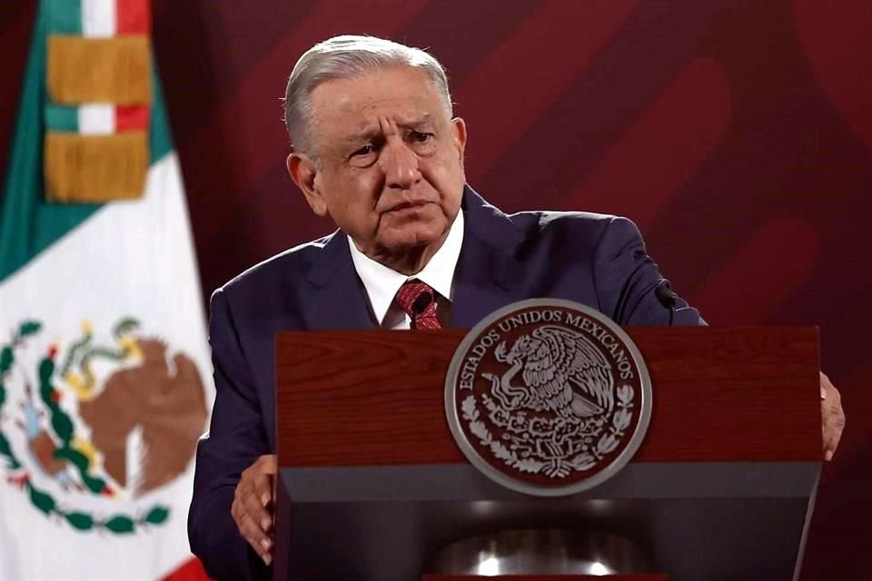 Diputados de Oposición tacharon de misoginia el veto de AMLO a las titulares de Poderes Legislativo y Judicial en fiestas patrias.