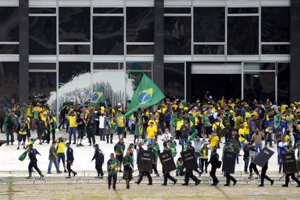 La Corte Suprema de Brasil sentenció este jueves a 17 años de cárcel a uno de los involucrados en el asalto a edificios del Gobierno.