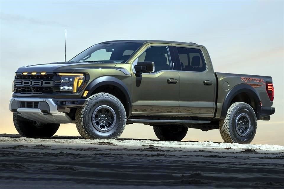 La serie Raptor ofrece neuma&#769;ticos de 37 pulgadas, colores y gráficos simétricos especiales.