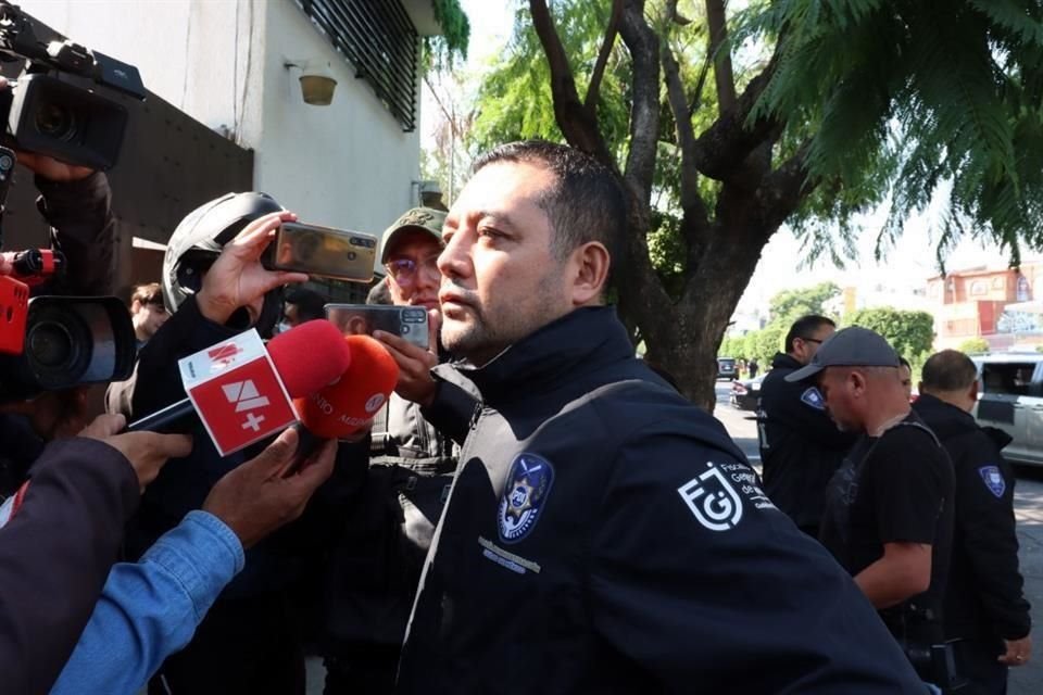 Francisco Almazán, Jefe de la Policía de Investigación.