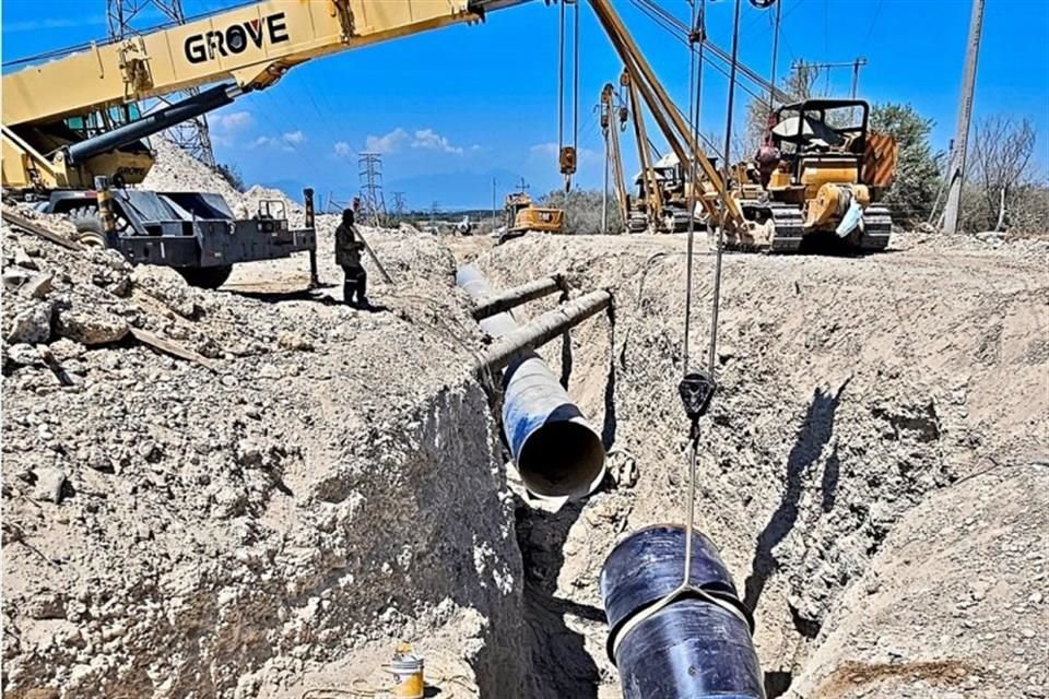 Conagua admitió que Acueducto El Cuchillo 2 fue inaugurado sin haberse concluido todavía pero confió que, mediante bombeos, suministre agua.