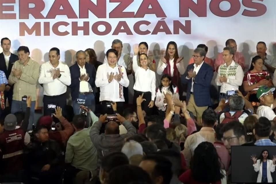 En Morelia, participaron las ex corcholatas presidenciales y representantes de la sociedad michoacana.