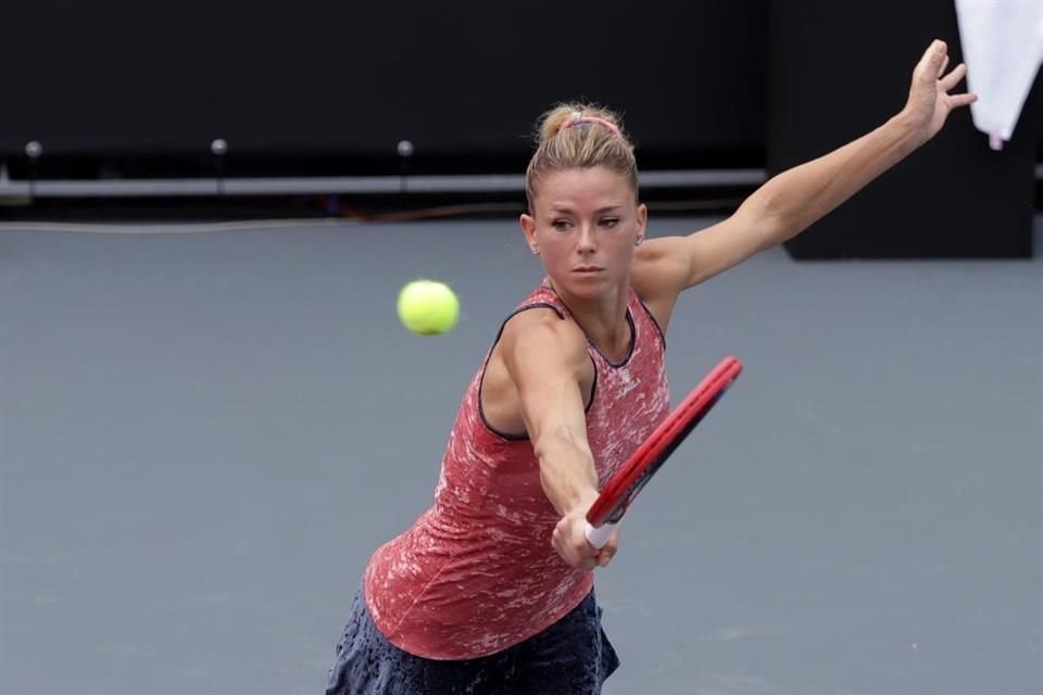 Camila Giorgi avanzó a la ronda de los 32vos. en el Guadalajara Open AKRON WTA 1000, al vencer a la egipcia Mayar Sherif.