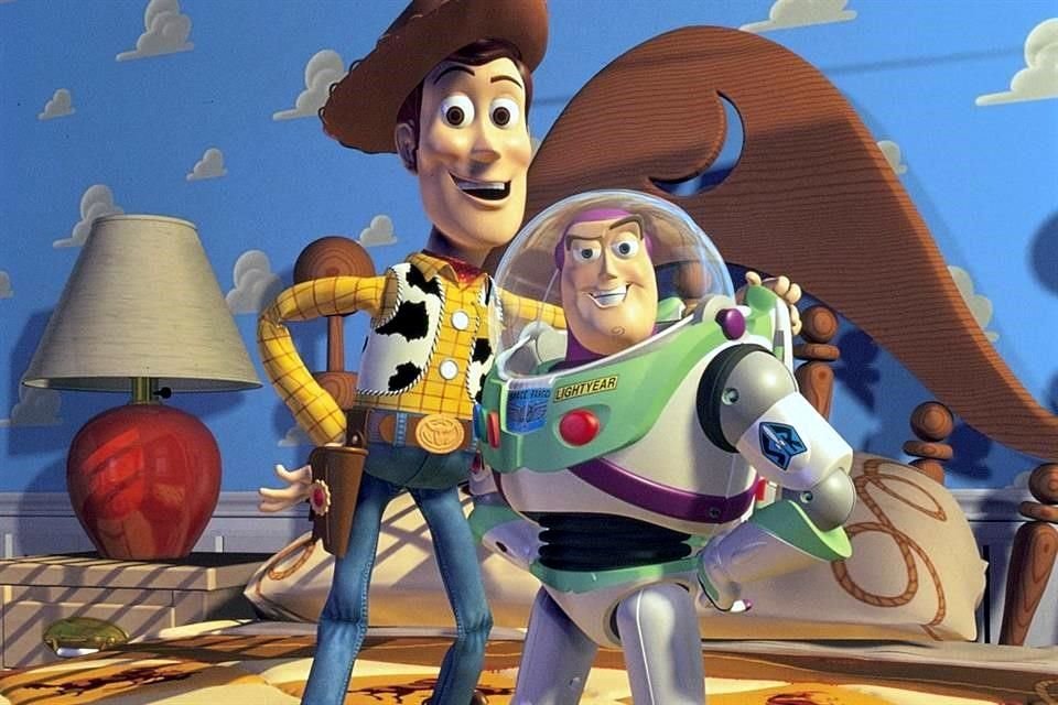 Para festejar sus 100 años, Disney reestrenpo clásicos como 'Toy Story' y 'Moana' . 