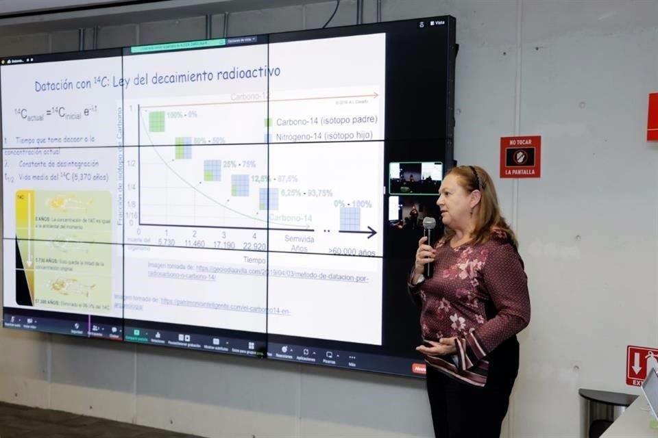 Corina Solís, directora del LEMA, habló de la datación con estudios de Carbono 14 de muestras de los 'seres' presentados por Maussan que probaron que se trata de fósiles diferentes.