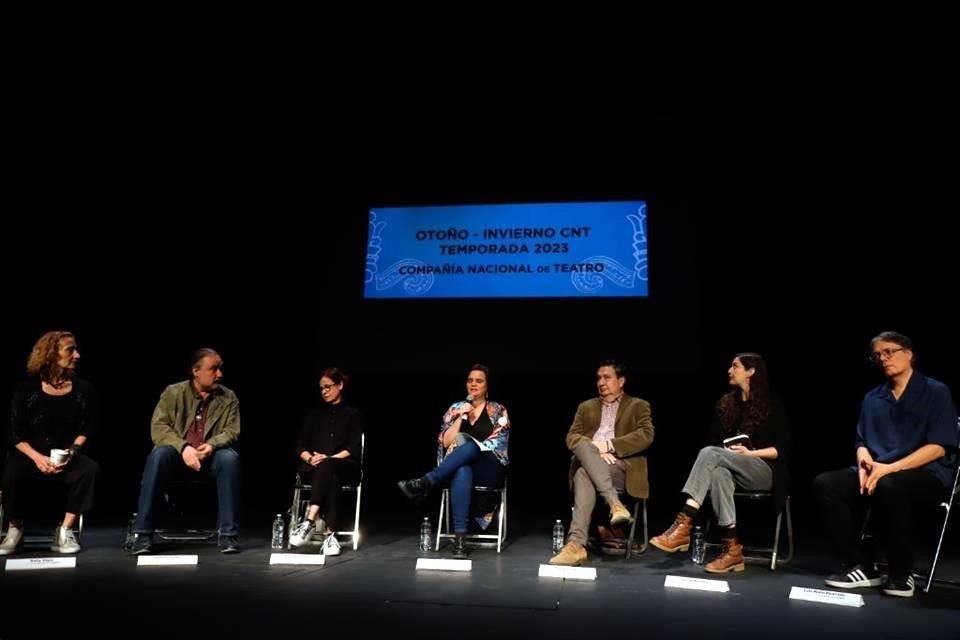 Participantes de la temporada otoño-invierno de la Compañía Nacional de Teatro estuvieron en la presentación del programa.