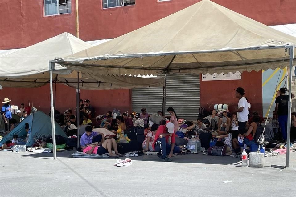 Cientos de migrantes han llegado en las últimas semanas a Monterrey.