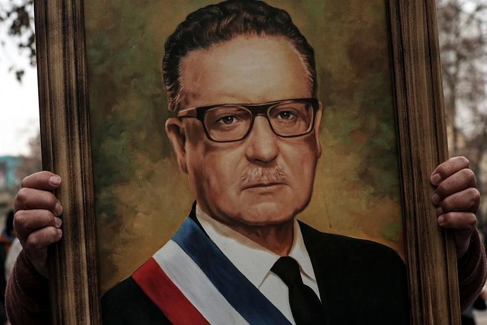 Congresistas de Estados Unidos presentaron una resolución que pide perdón a Chile por el papel de Washington en el golpe de Estado de Pinochet a Allende.