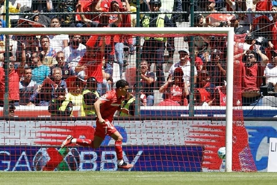 Maximiliano Araujo le dio el empate a un Toluca insistente desde el inicio del segundo tiempo ante el América.