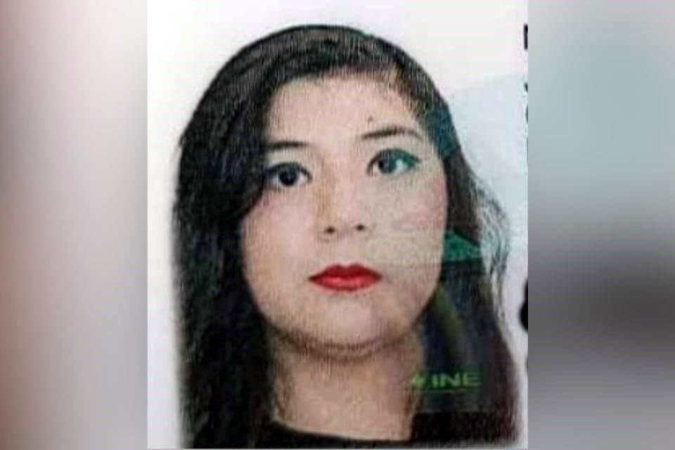 Familiares de la joven la despidieron luego de que el INCIFO entregara su cuerpo.