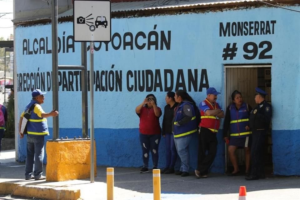 La manifestación la realizan frente a las oficinas de Participación Ciudadana de la Alcaldía Coyoacán.