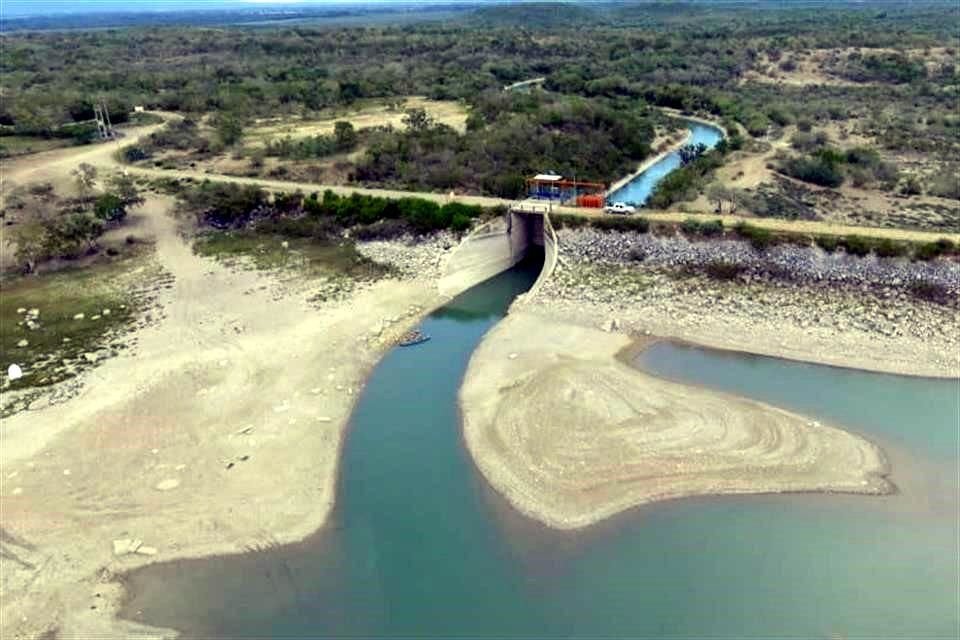 De acuerdo con el informe de la Conagua, Tamaulipas cuenta con un crítico almacenamiento total de 20.2 por ciento, que el año pasado era de 28.1 por ciento.